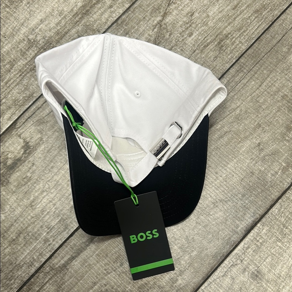 Boss White Cap - Picture 2 of 6